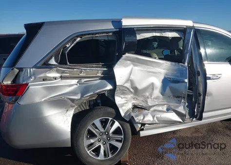 2015 Honda Odyssey Touring/Touring Elite z USA, uszkodzony, nr VIN 5FNRL5H9XFB030664